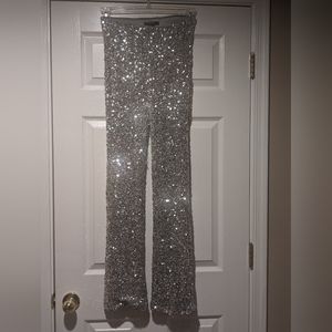 Preowned Women's M Forever 21 Silver Sequin Straight Leg Pants
